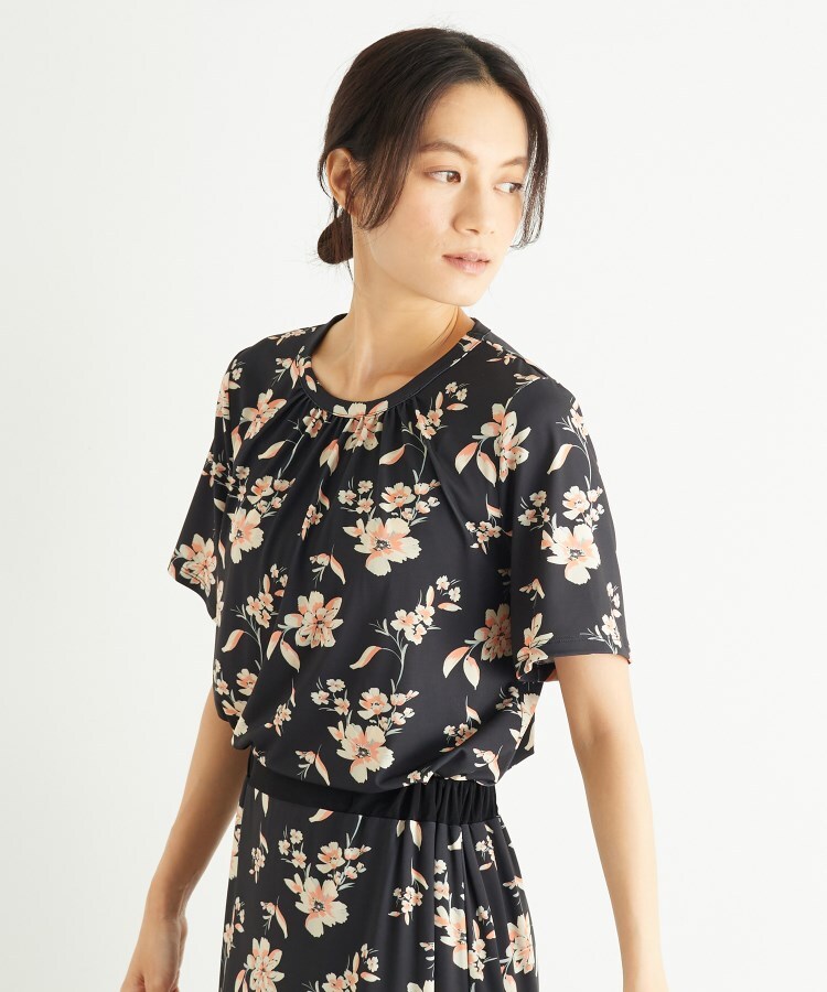 ローラ アシュレイ LAURA ASHLEY 【洗える／ジャージ素材／同柄アイテムあり】ミラ柄プルオーバー （ブラック(119)） ブラック(119)
