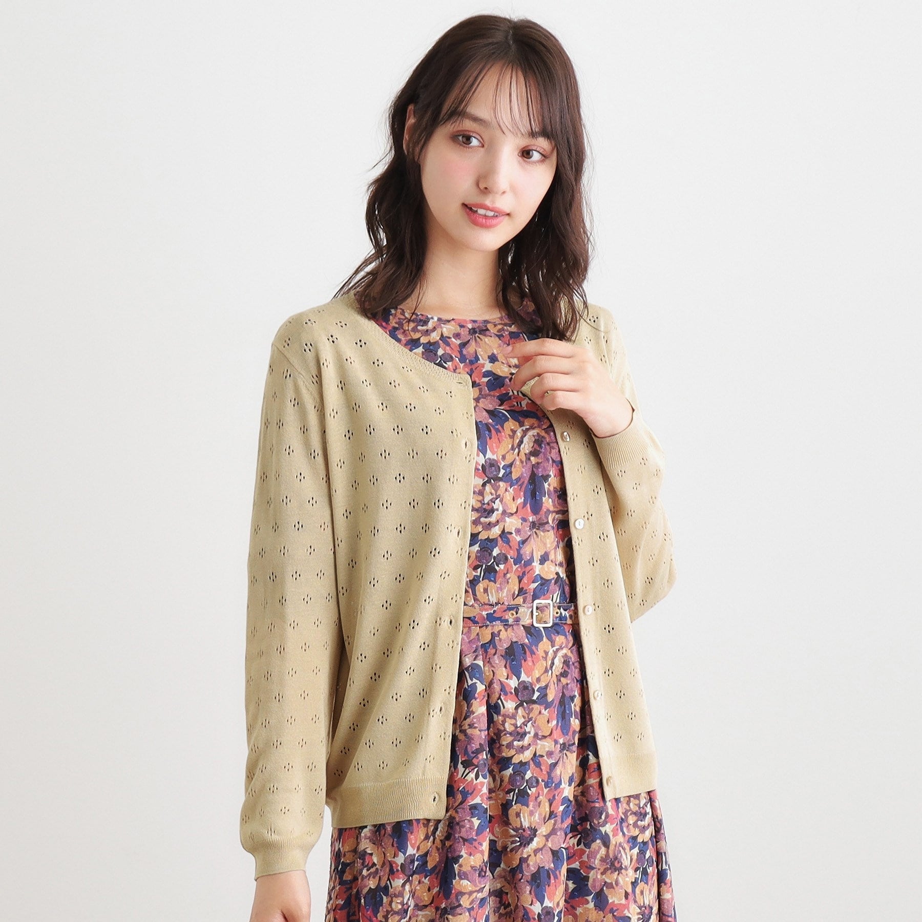 ローラ アシュレイ LAURA ASHLEY 【人気デザイン！アイレット入り】カーディガン （ライトグレー(010)） ライトグレー(010)