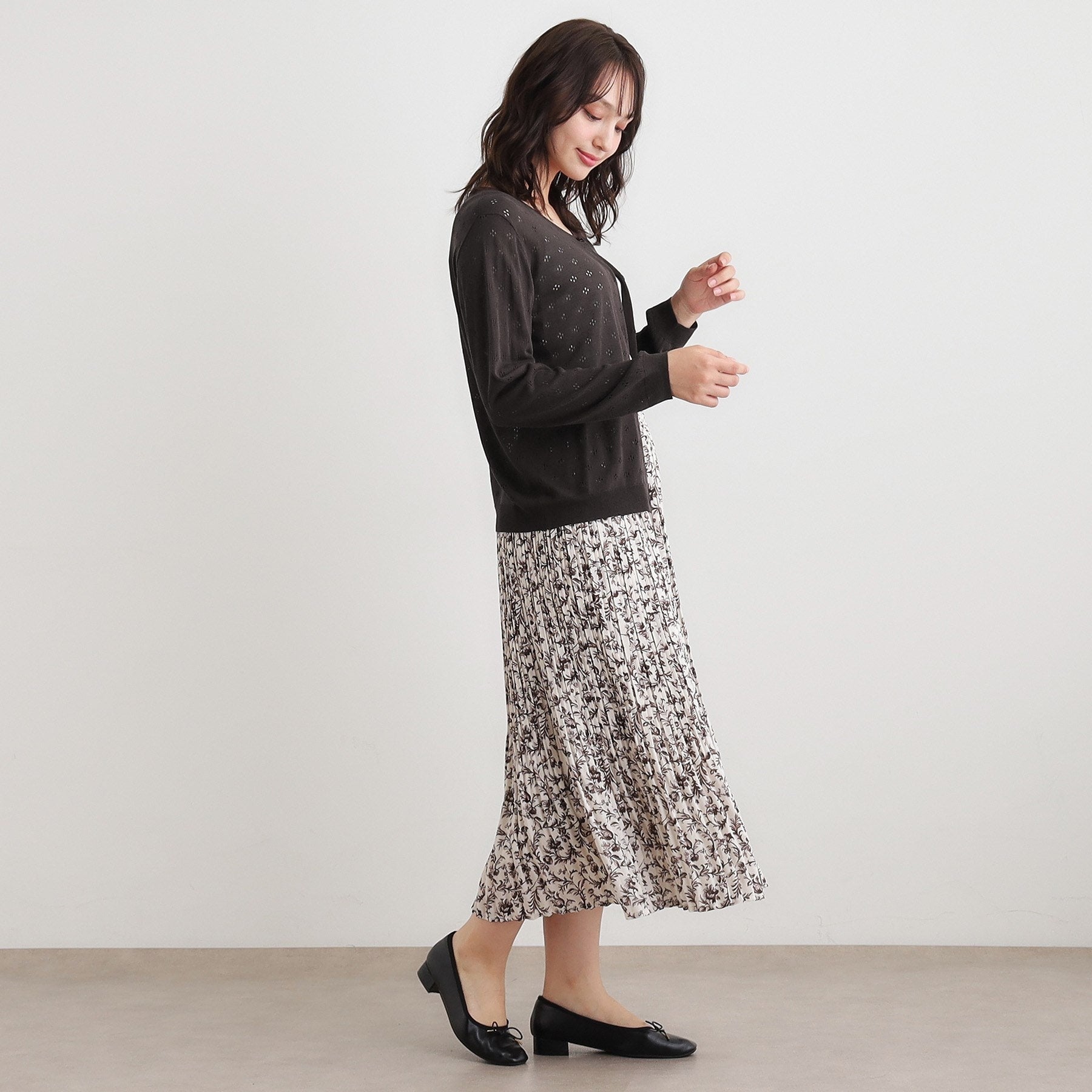 ローラ アシュレイ LAURA ASHLEY 【人気デザイン！アイレット入り】カーディガン （ライトグレー(010)） ライトグレー(010)