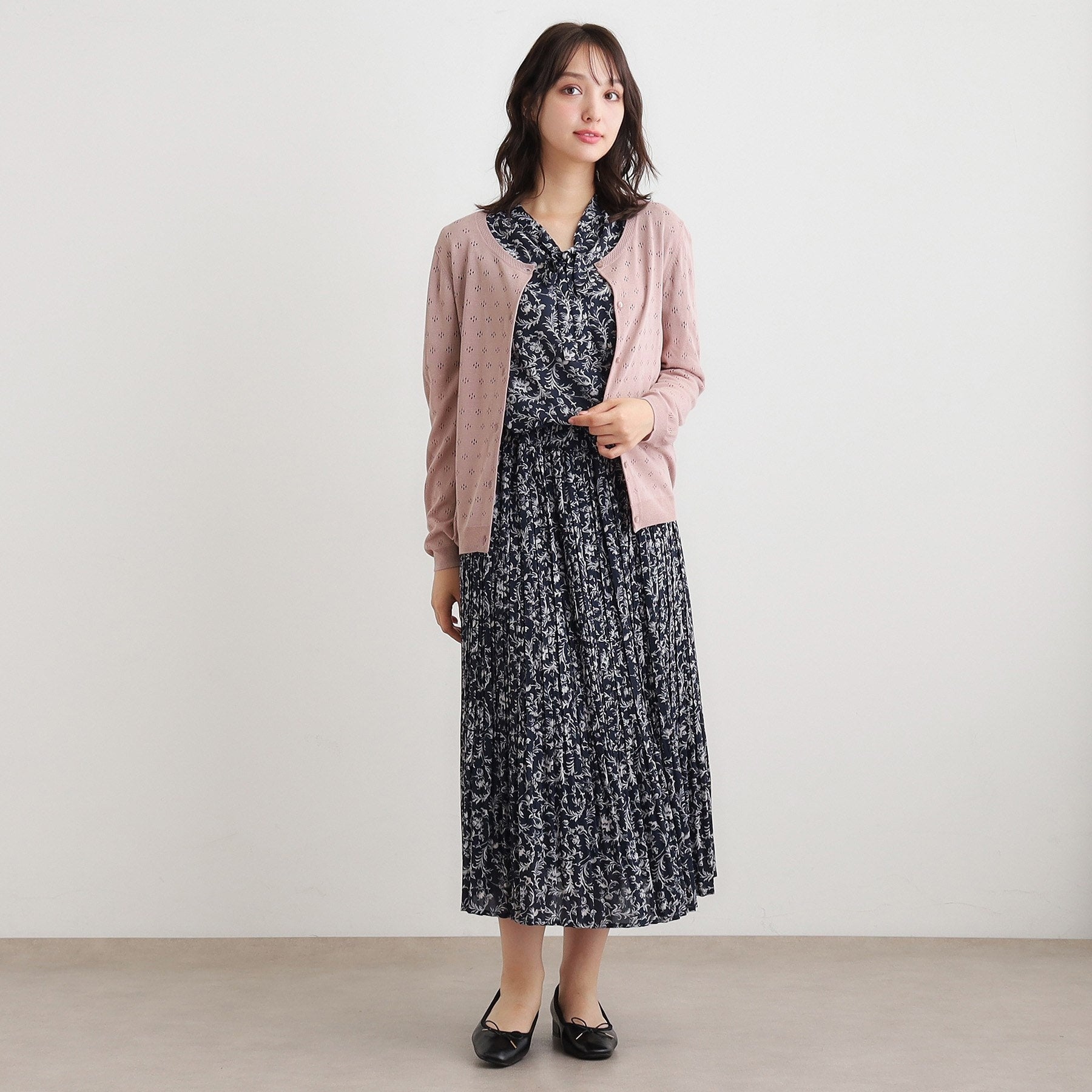 ローラ アシュレイ LAURA ASHLEY 【人気デザイン！アイレット入り】カーディガン （ライトグレー(010)） ライトグレー(010)