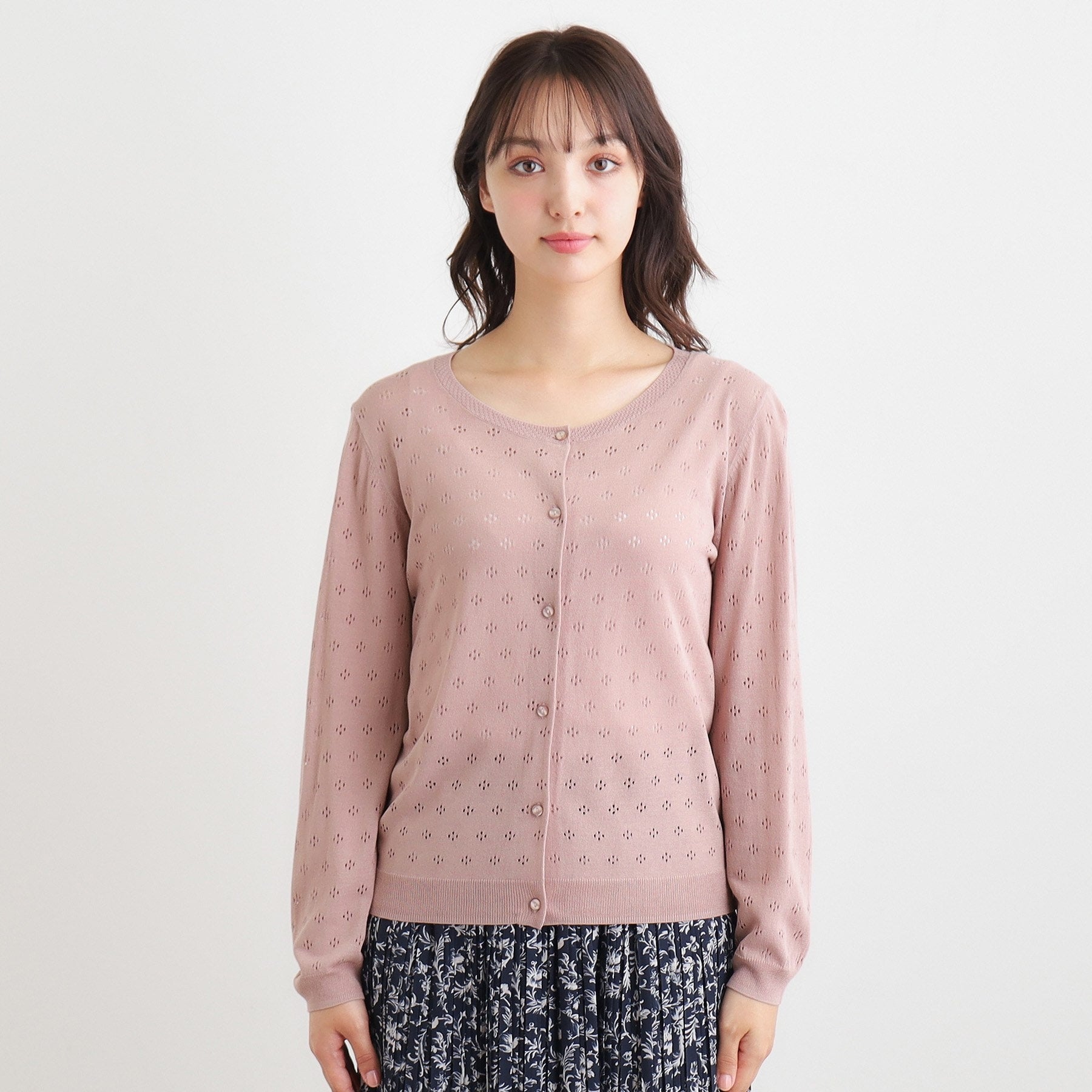 ローラ アシュレイ LAURA ASHLEY 【人気デザイン！アイレット入り】カーディガン （ライトグレー(010)） ライトグレー(010)