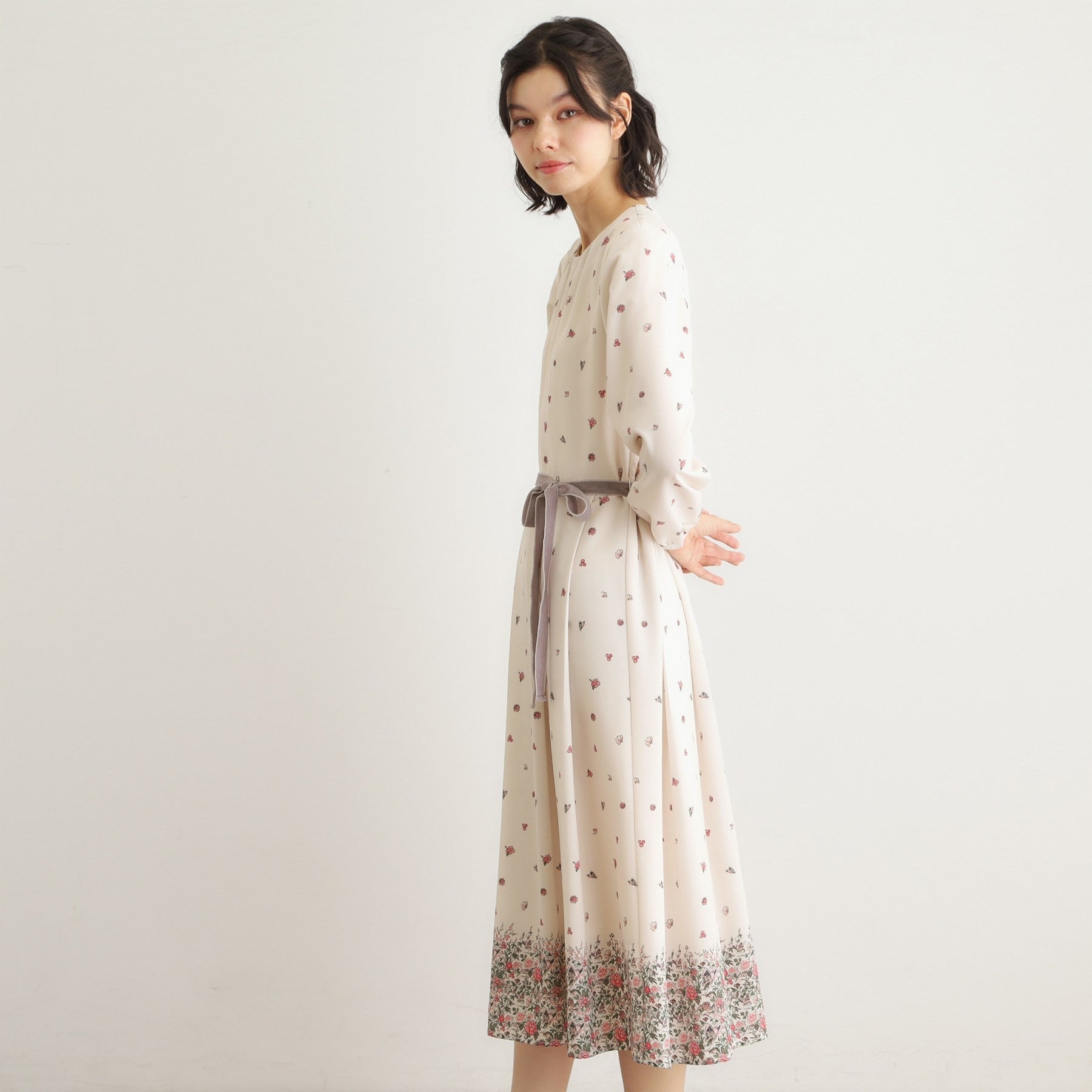 ローラ アシュレイ LAURA ASHLEY 【洗える／同柄アイテムあり】ライリー バタフライズ柄 ワンピース （ベージュ(152)） ベージュ(152)