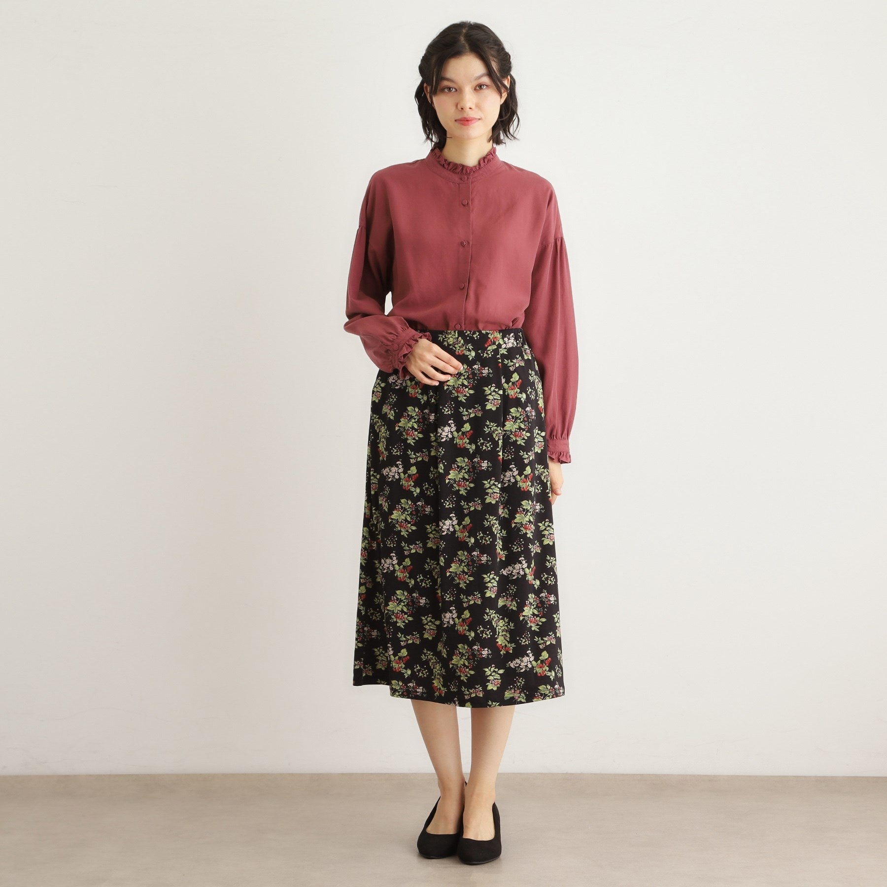 ローラ アシュレイ LAURA ASHLEY 【洗える／ジャージ素材／同柄アイテムあり】ベリーズ スペースド柄スカート （ブラック(119)） ブラック(119)