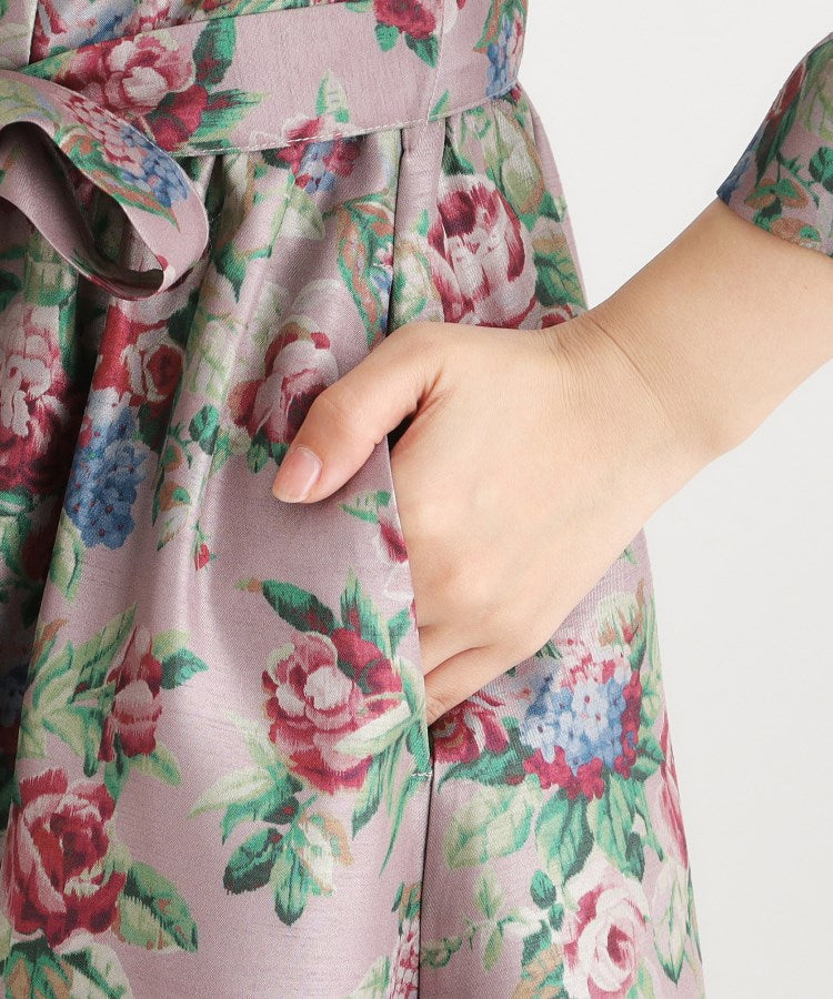 ローラ アシュレイ LAURA ASHLEY 【WEB限定／9分袖／M＿LL 3サイズ】ペンブリー柄 シャンタンワンピース （ピンク(175)） ピンク(175)