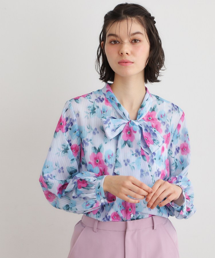 ローラ アシュレイ LAURA ASHLEY 【洗える／同柄アイテムあり】フリーサム ヘイズ柄 ボウタイブラウス （オフホワイト(103)） オフホワイト(103)