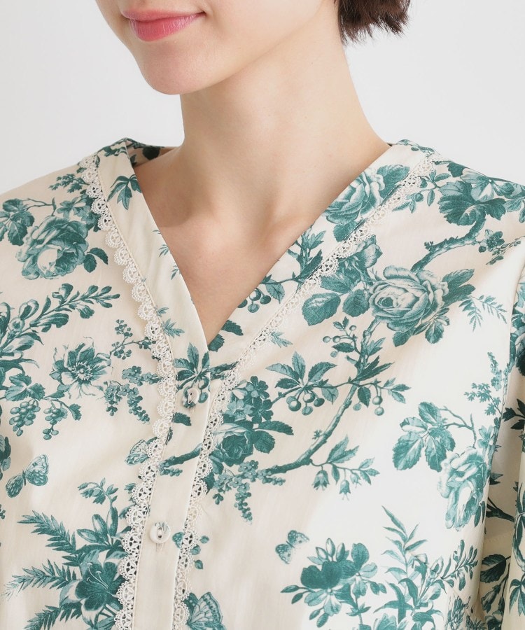 ローラ アシュレイ LAURA ASHLEY 【洗える／コットン100％／3colors／同柄アイテムあり】ウォールド ガーデン柄ブラウス （グリーン(123)） グリーン(123)
