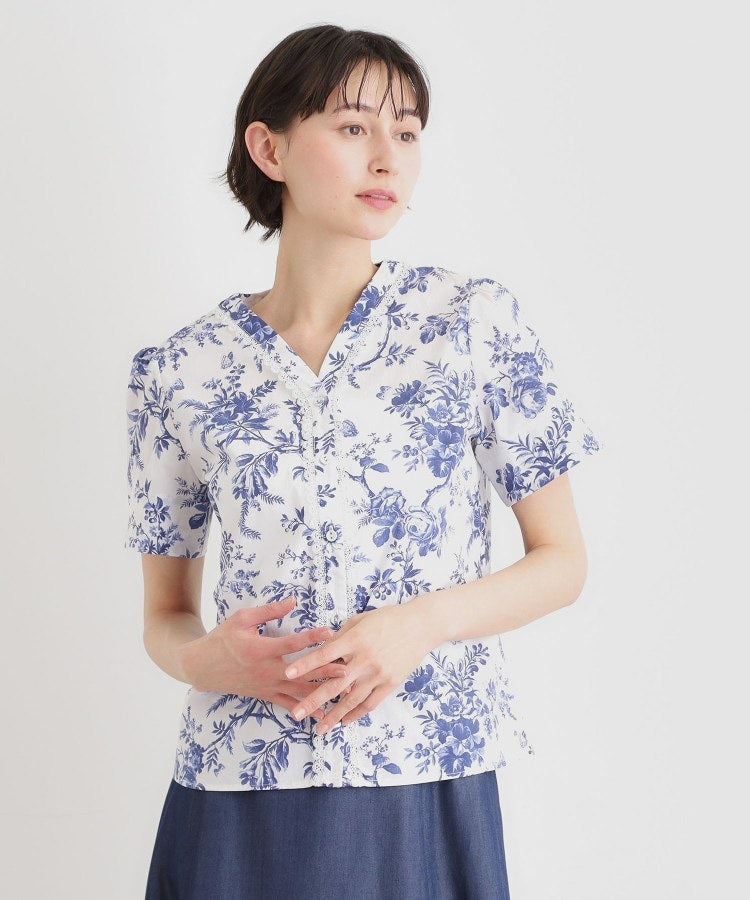 ローラ アシュレイ LAURA ASHLEY 【洗える／コットン100％／3colors／同柄アイテムあり】ウォールド ガーデン柄ブラウス （グリーン(123)） グリーン(123)