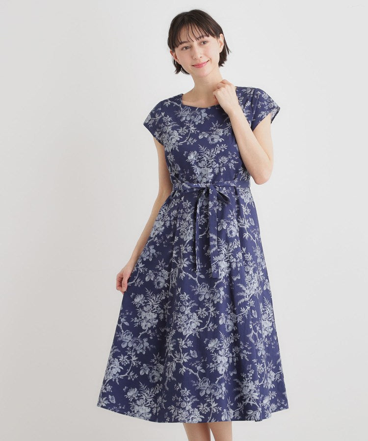 ローラ アシュレイ LAURA ASHLEY 【洗える／コットン100％／3colors／同柄アイテムあり】ウォールド ガーデン柄ワンピース （ネイビー(194)） ネイビー(194)
