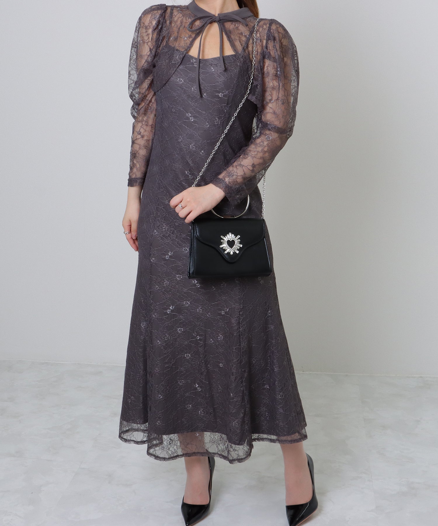 レースレディース Lace Ladies ハート ビジュー付き リング ハンドル コンパクト ハンドバッグ （ブラック） ブラック