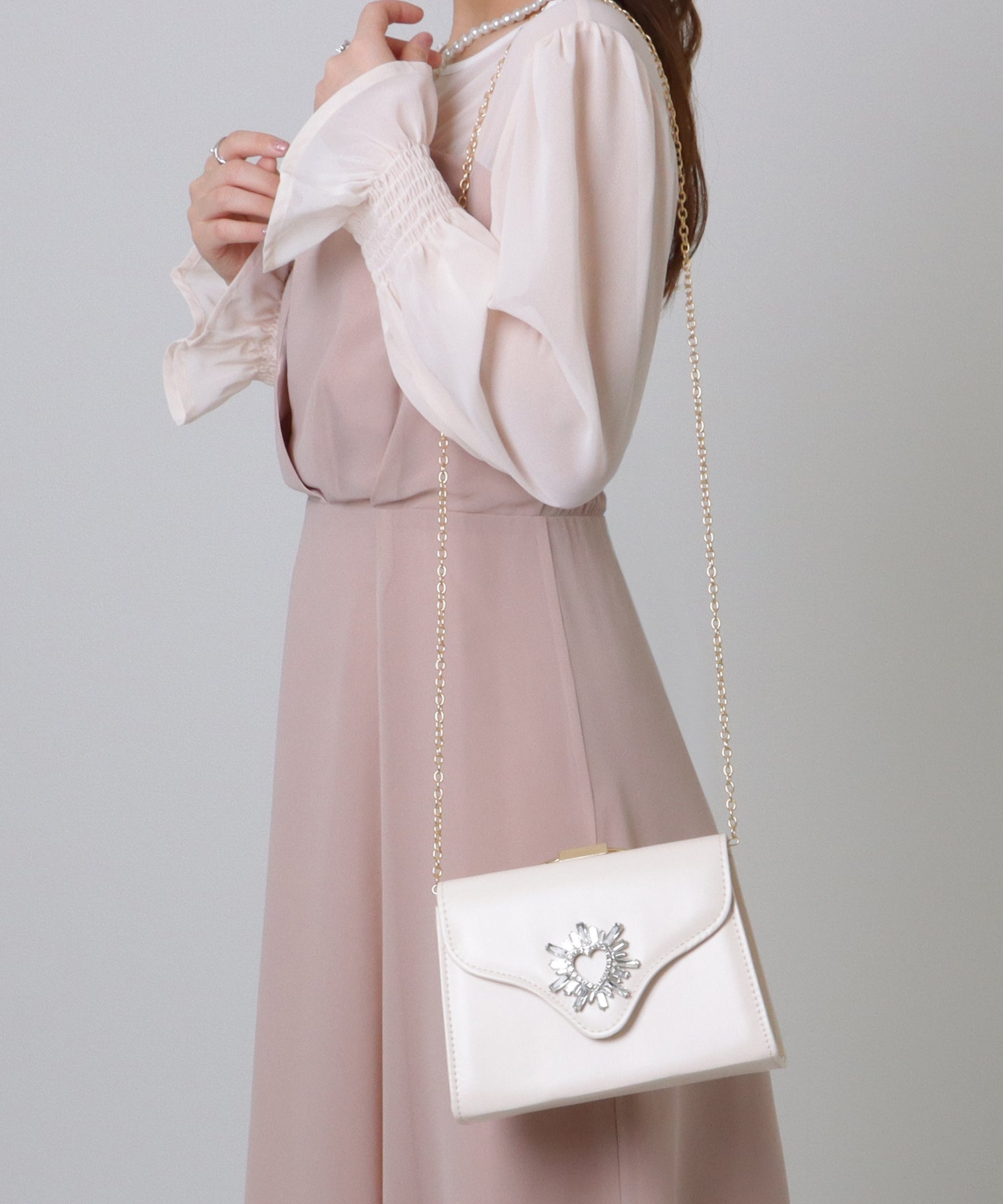 レースレディース Lace Ladies ハート ビジュー付き リング ハンドル コンパクト ハンドバッグ （ブラック） ブラック