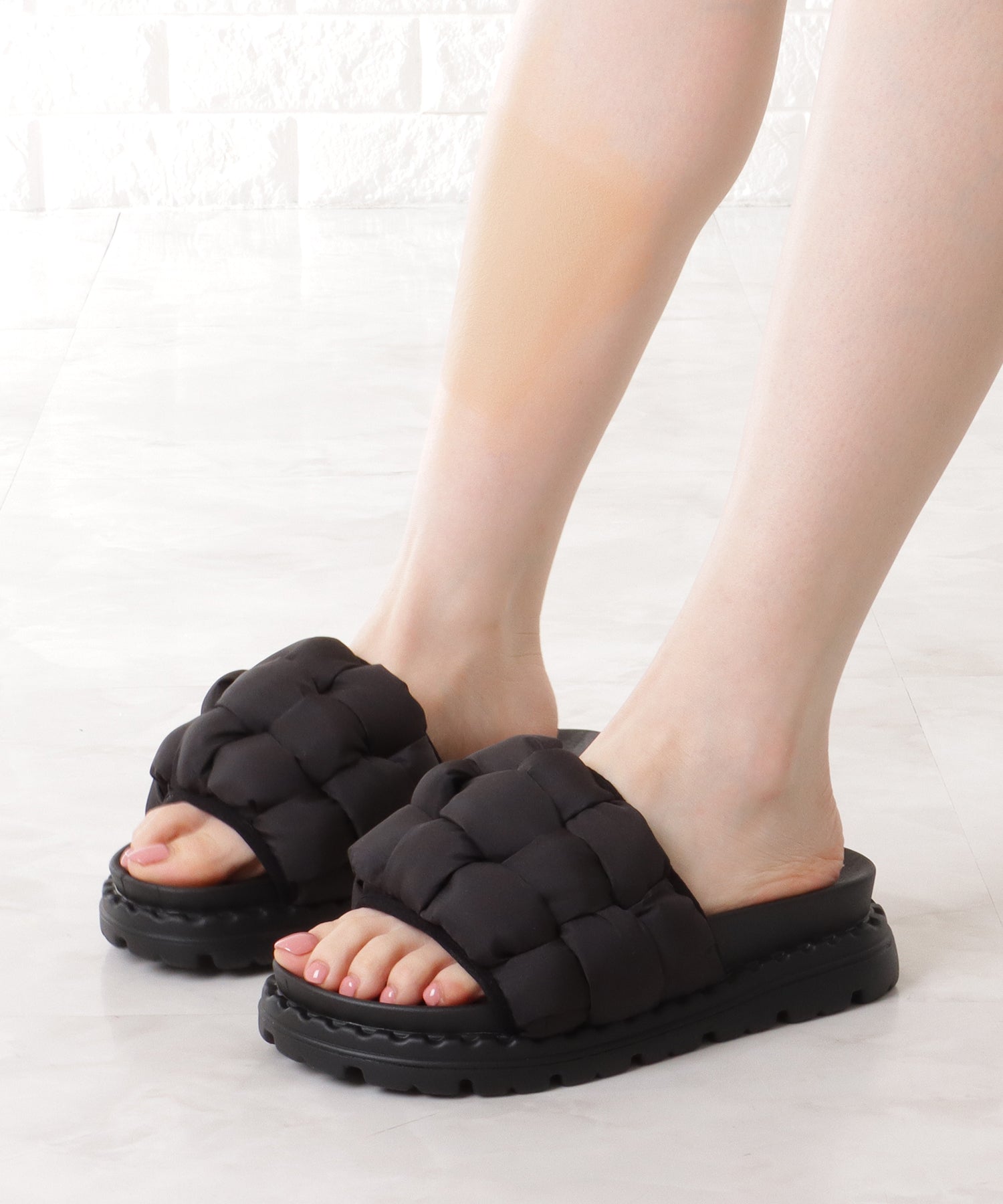 レースレディース Lace Ladies クッション メッシュ コンフォート フラット サンダル （ブラック） ブラック
