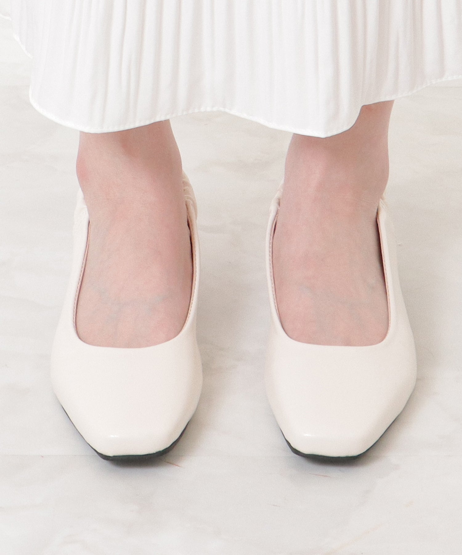レースレディース Lace Ladies レザー調 スクエアトゥ バックオープン ストラップ パンプス （ブラック） ブラック