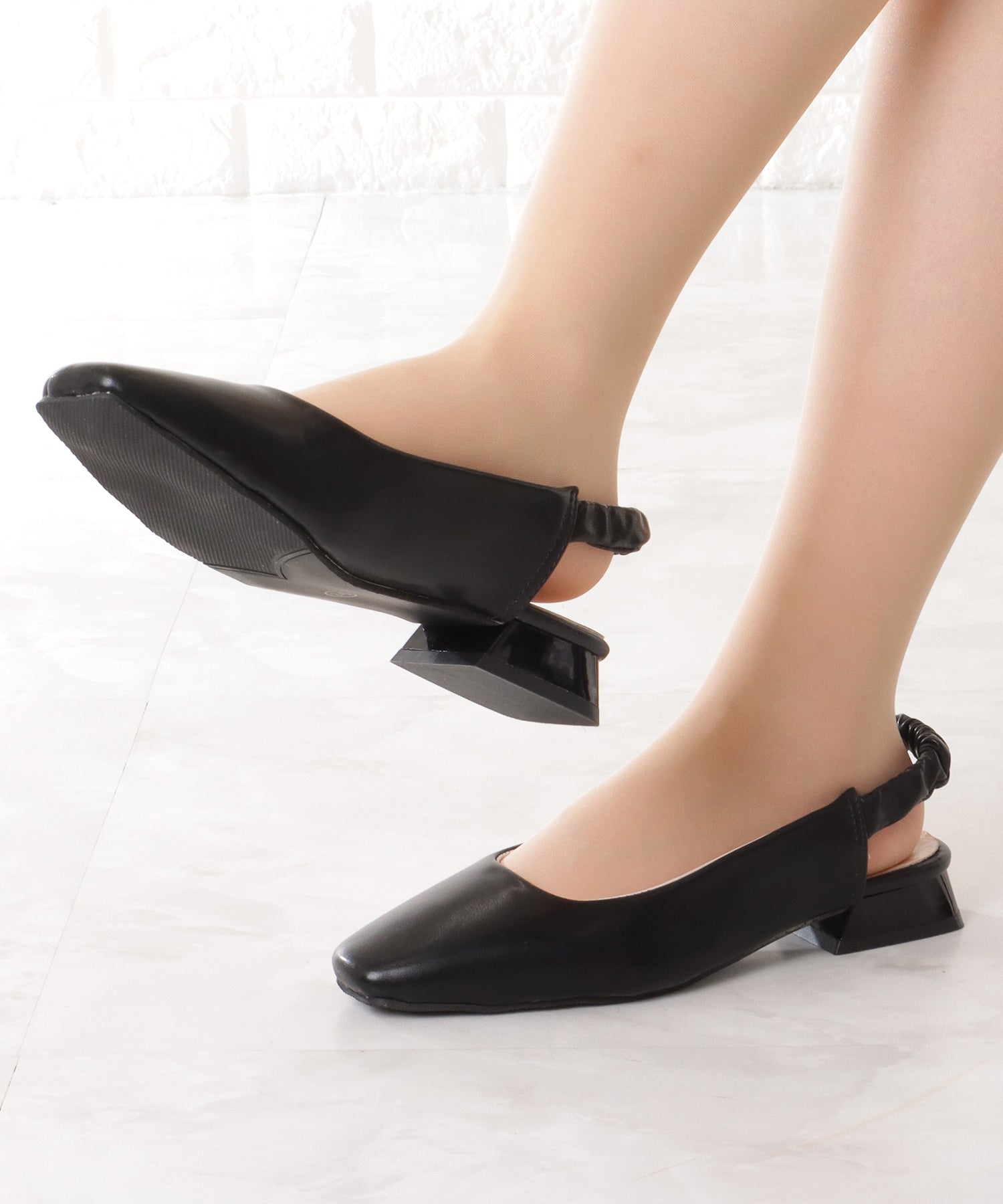 レースレディース Lace Ladies レザー調 スクエアトゥ バックオープン ストラップ パンプス （ブラック） ブラック
