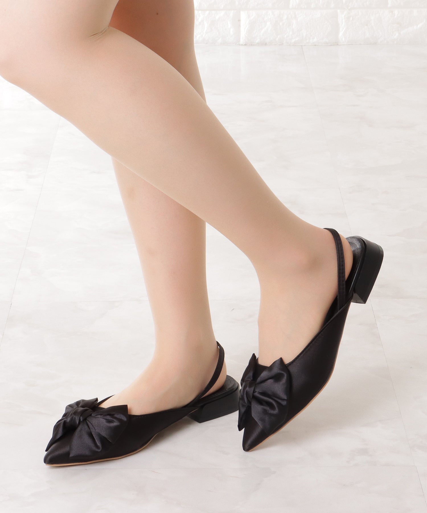 レースレディース Lace Ladies フェイクレザー バックストラップ リボン付き ポインテッド サンダル （グレー） グレー