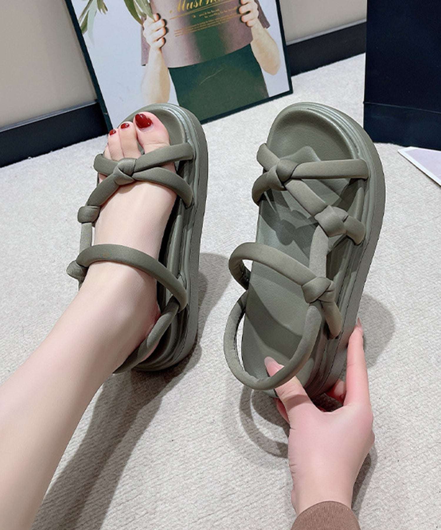 レースレディース Lace Ladies ソリッドカラー ソフト ストラップ コンフォート サンダル （グリーン） グリーン