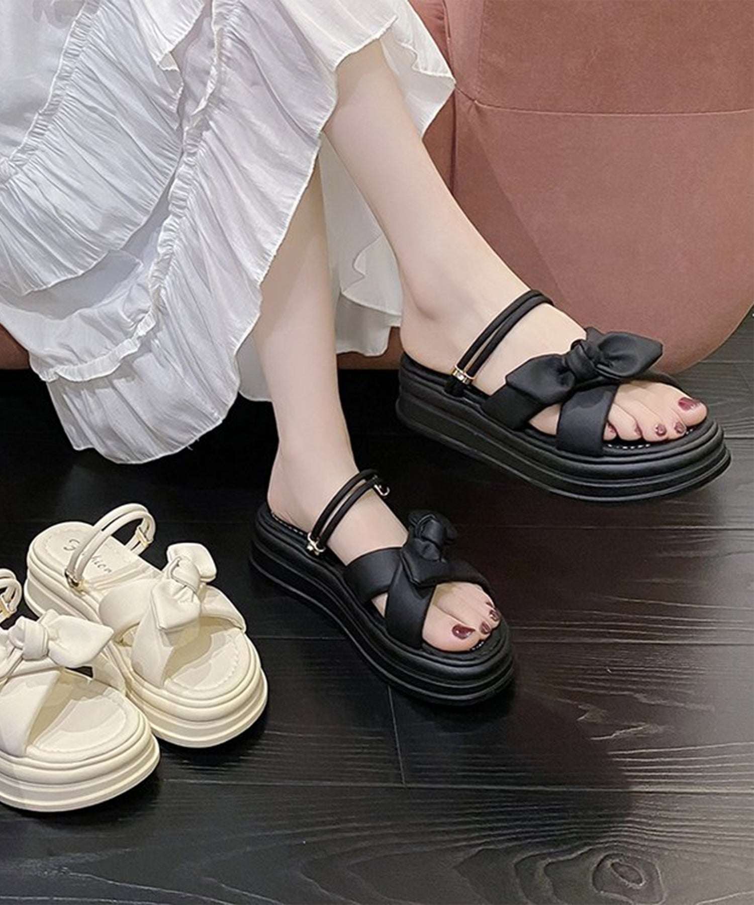 レースレディース Lace Ladies リボン付き クロス ベルト コンフォート サンダル （ブラック） ブラック