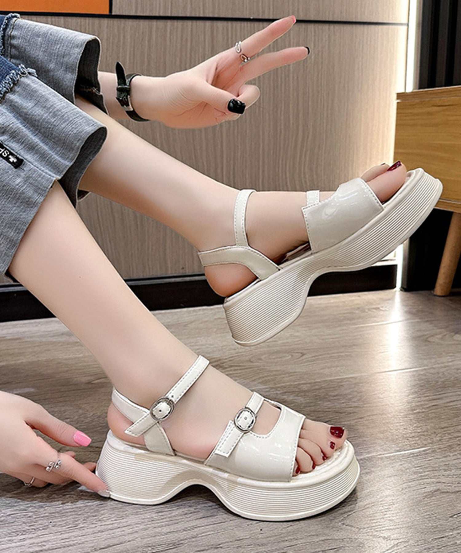 レースレディース Lace Ladies ソリッドカラー オープントゥ 厚底 ストラップ サンダル （ブラック） ブラック
