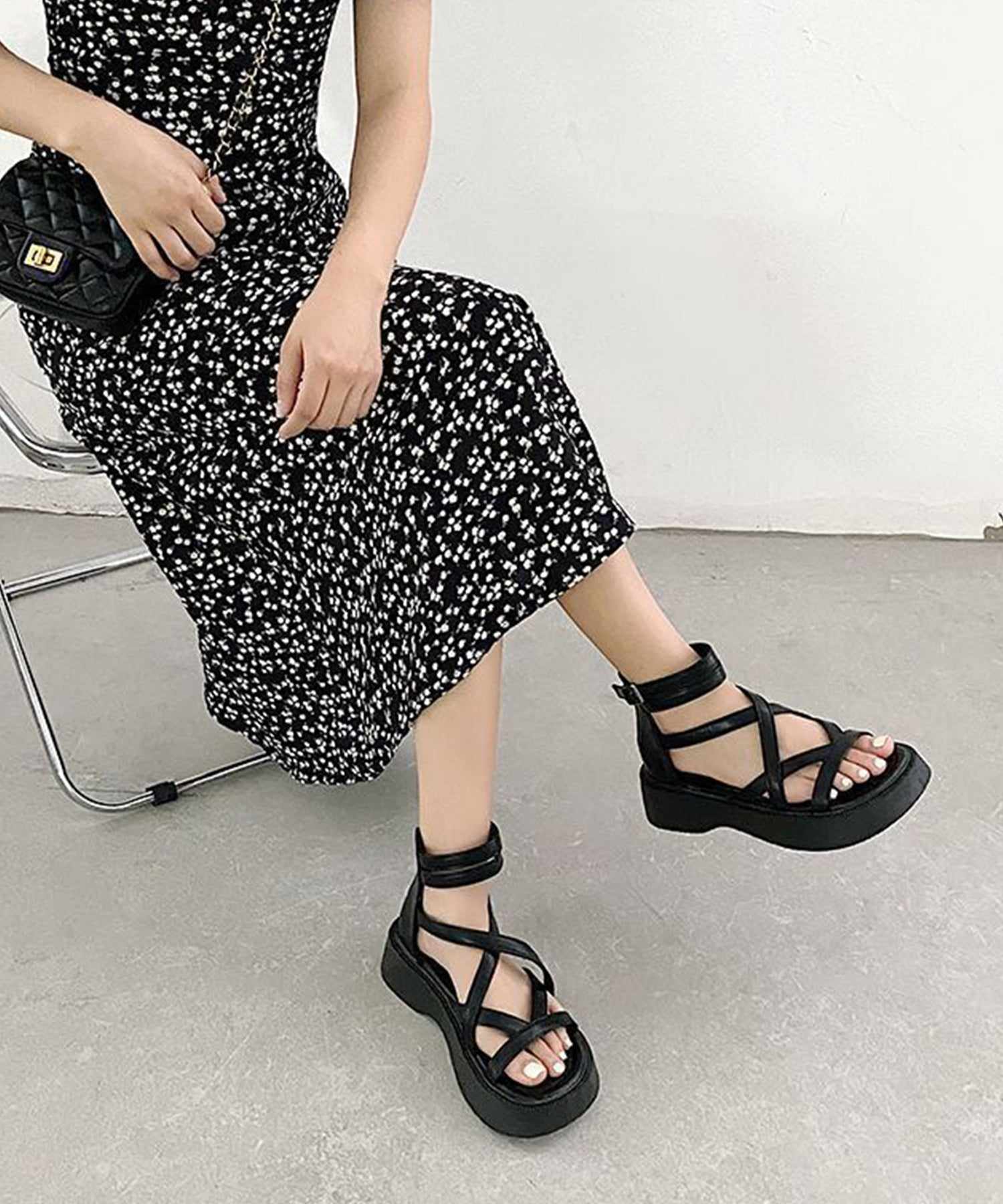 レースレディース Lace Ladies ハイカット グラディエーター ストラップ フラット サンダル （ブラック） ブラック
