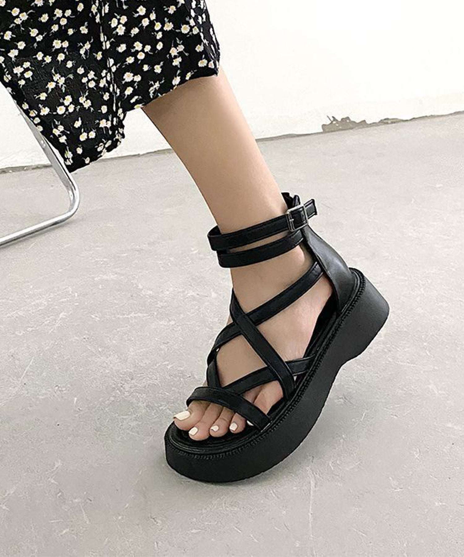 レースレディース Lace Ladies ハイカット グラディエーター ストラップ フラット サンダル （ブラック） ブラック