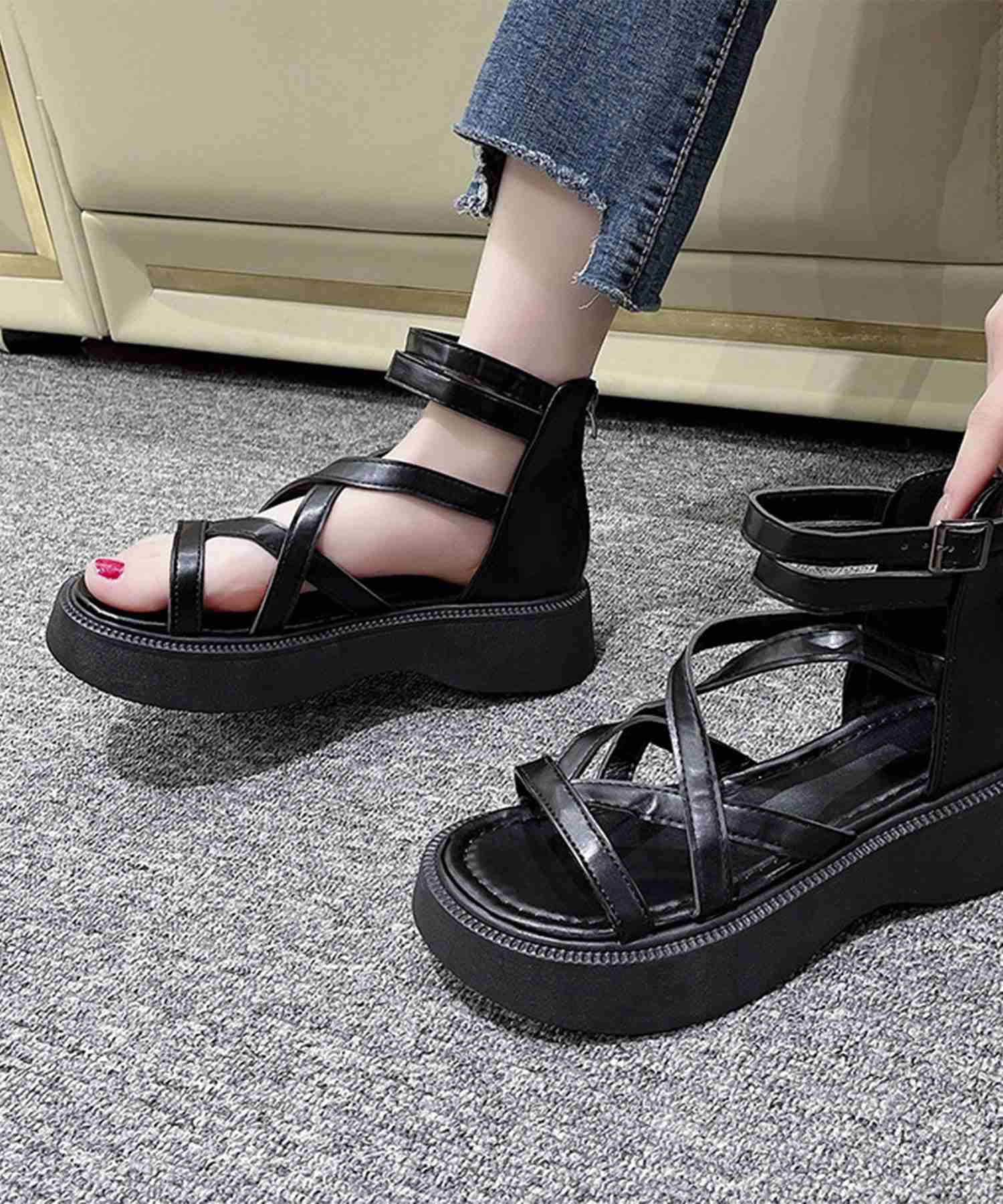 レースレディース Lace Ladies ハイカット グラディエーター ストラップ フラット サンダル （ブラック） ブラック