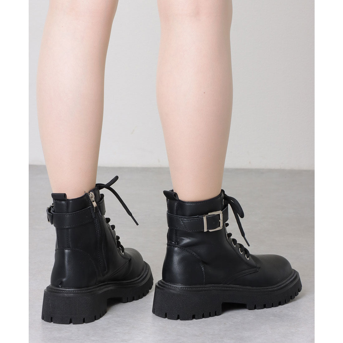 Lace Ladies Leather-like Belted Lace-up Short Boots