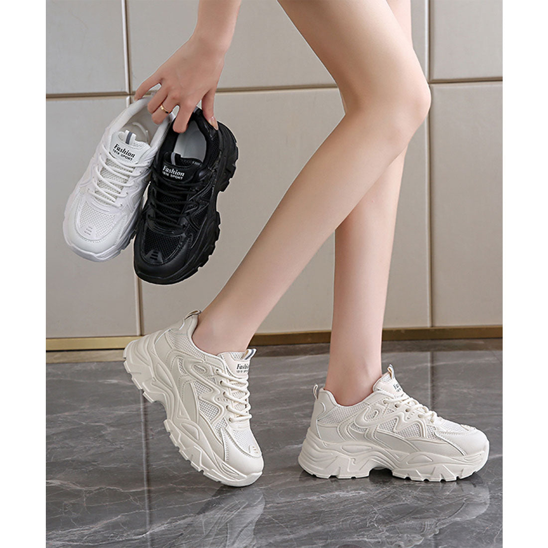 Lace Ladies Pull Strap Volume Mesh Thick Sole Sneakers