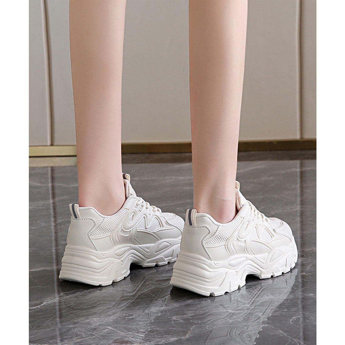 Lace Ladies Pull Strap Volume Mesh Thick Sole Sneakers