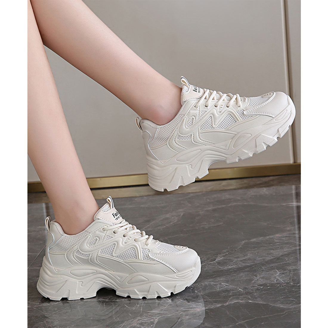 Lace Ladies Pull Strap Volume Mesh Thick Sole Sneakers