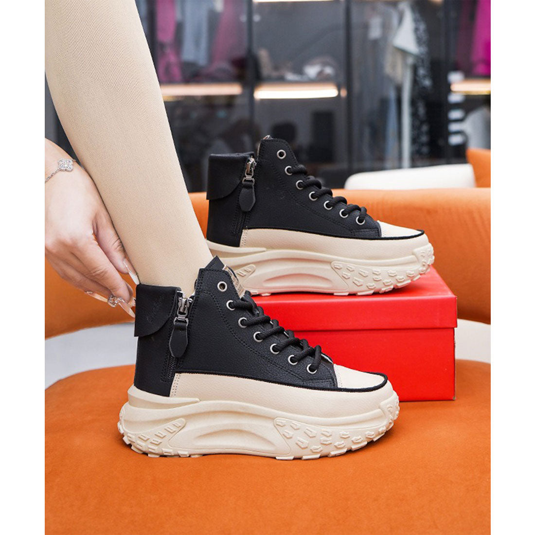 レースレディース Lace Ladies 厚底 ボリューム レースアップ ハイカット スニーカー （ブラック） ブラック