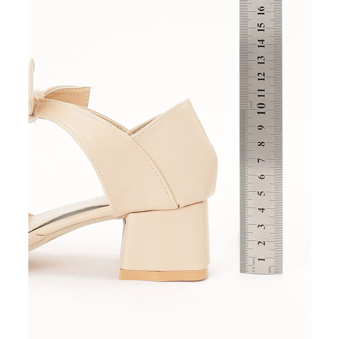 レースレディース Lace Ladies レザー調 リボン ストラップ ポインテッドトゥ ヒール パンプス （ベージュ） ベージュ