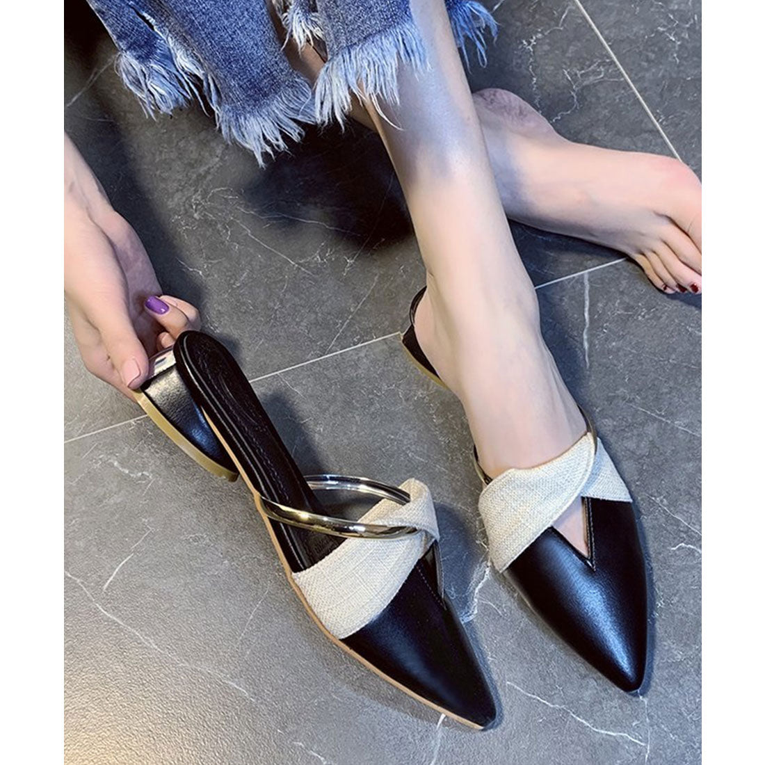 レースレディース Lace Ladies 異素材 配色 メタルストラップ ポインテッドトゥ ミュール サンダル （ブラック） ブラック