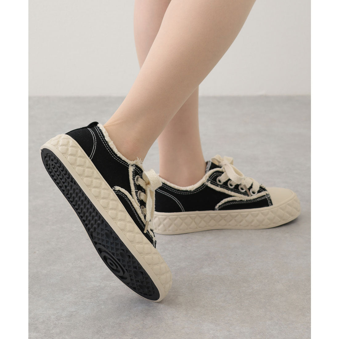 レースレディース Lace Ladies レースアップ フリンジ 厚底 フラット スニーカー （ブラック） ブラック
