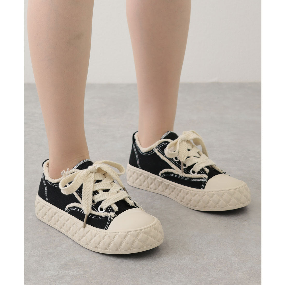 レースレディース Lace Ladies レースアップ フリンジ 厚底 フラット スニーカー （ブラック） ブラック