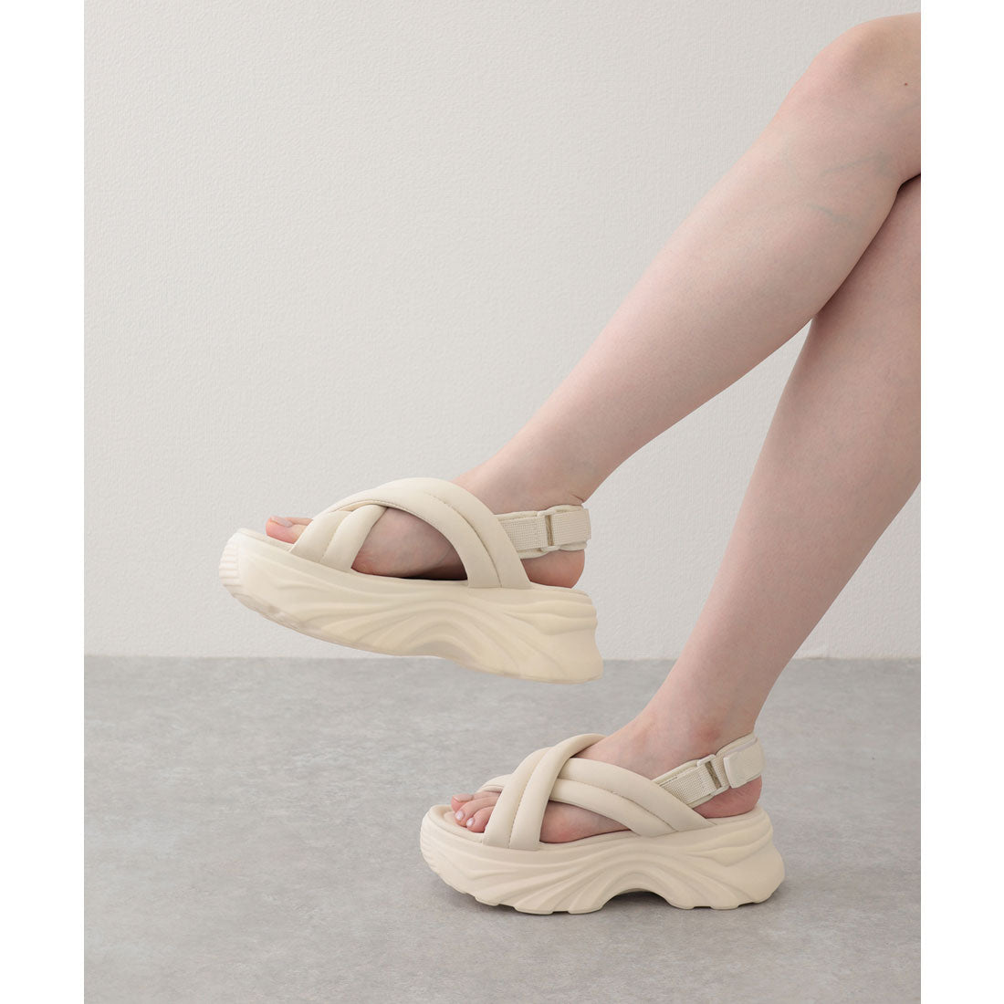 レースレディース Lace Ladies クロス ベルト パデット 厚底 プラットフォーム サンダル （アイボリー） アイボリー