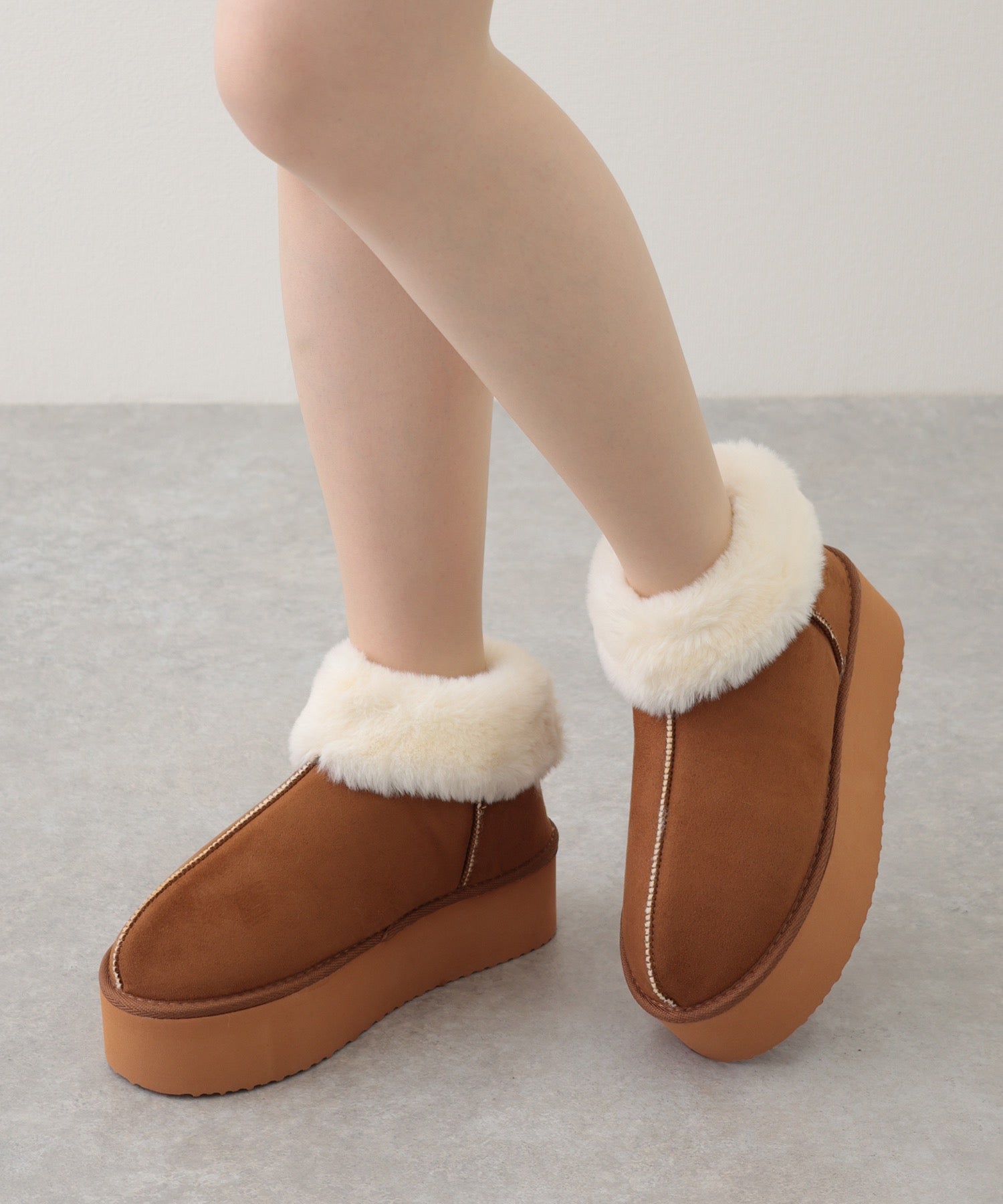 レースレディース Lace Ladies 5cm厚底 ファー付き ムートン風ショート ブーツ （キャメル） キャメル