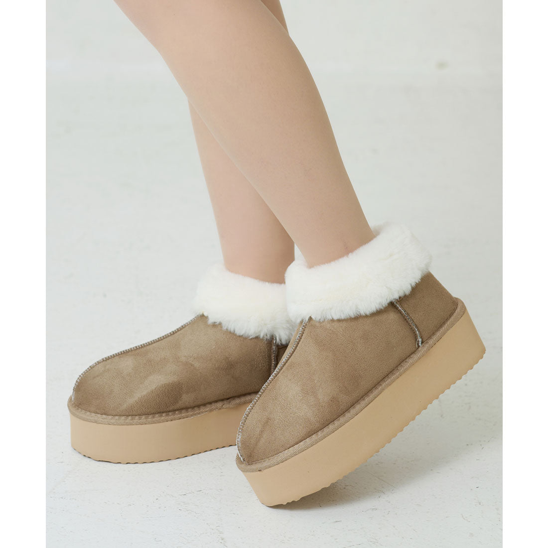 レースレディース Lace Ladies 5cm厚底 ファー付き ムートン風ショート ブーツ （グレージュ） グレージュ