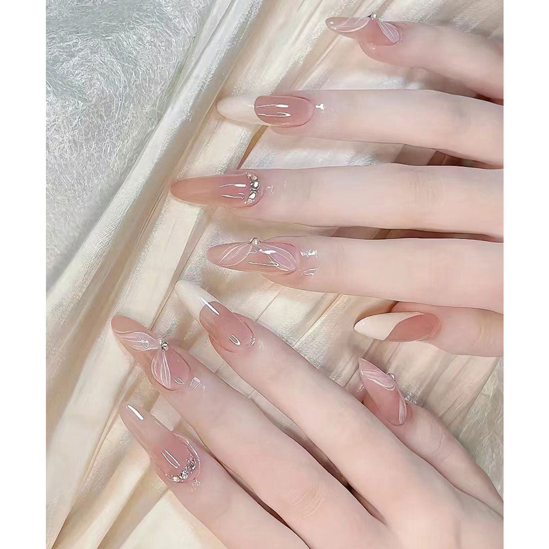 レースレディース Lace Ladies フラワー ペタル ビジュー付き フレンチ ネイルチップ【返品不可商品】 （アイボリー） アイボリー