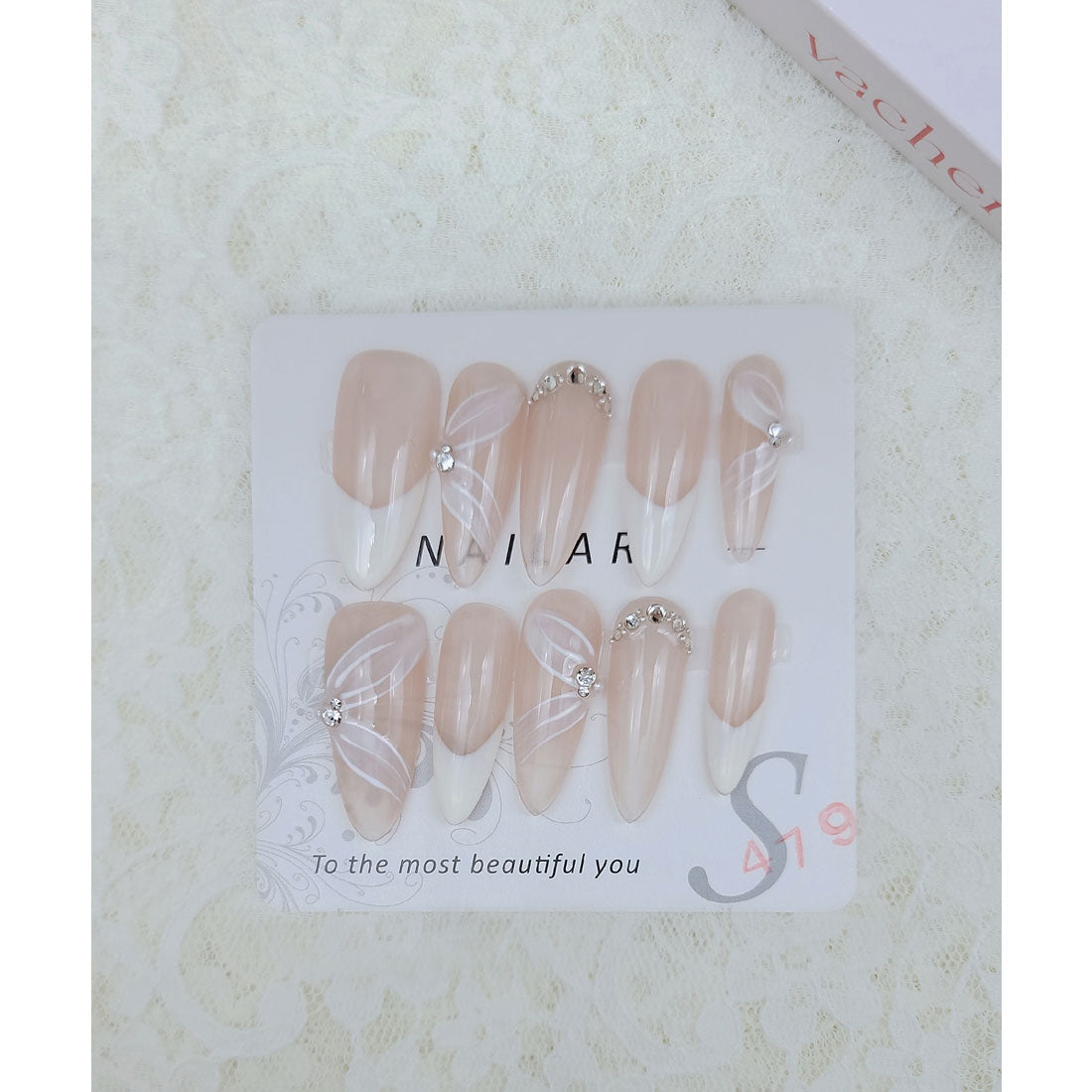 レースレディース Lace Ladies フラワー ペタル ビジュー付き フレンチ ネイルチップ【返品不可商品】 （アイボリー） アイボリー
