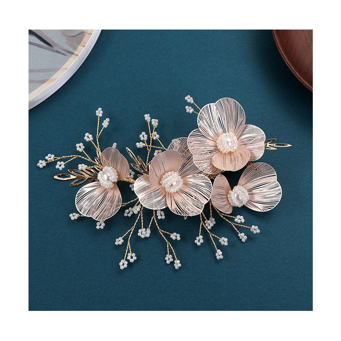 レースレディース Lace Ladies パール × フラワー モチーフ ヘア クリップ （シルバー） シルバー