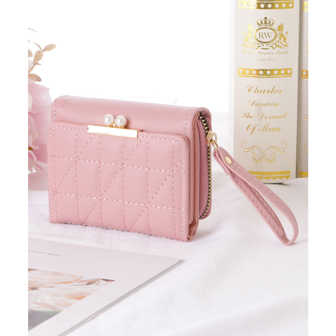 レースレディース Lace Ladies レザー調 キルティング パール付き 三つ折り 財布 （ブラック） ブラック