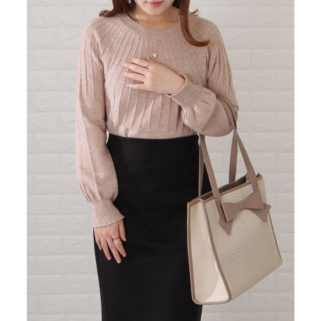 レースレディース Lace Ladies タック切替クルーネックニット