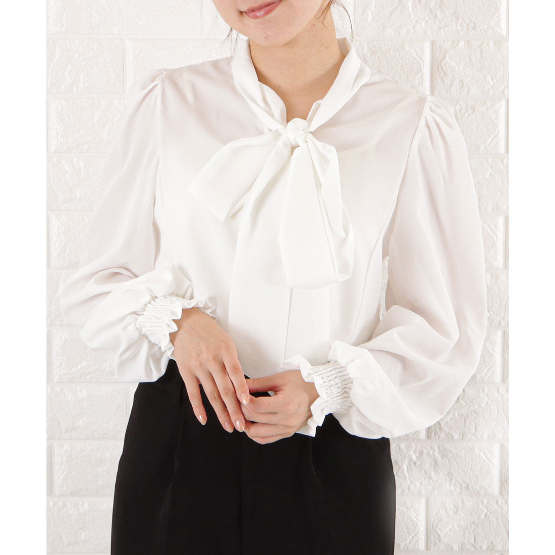 レースレディース Lace Ladies ボリューム袖ボウタイブラウス