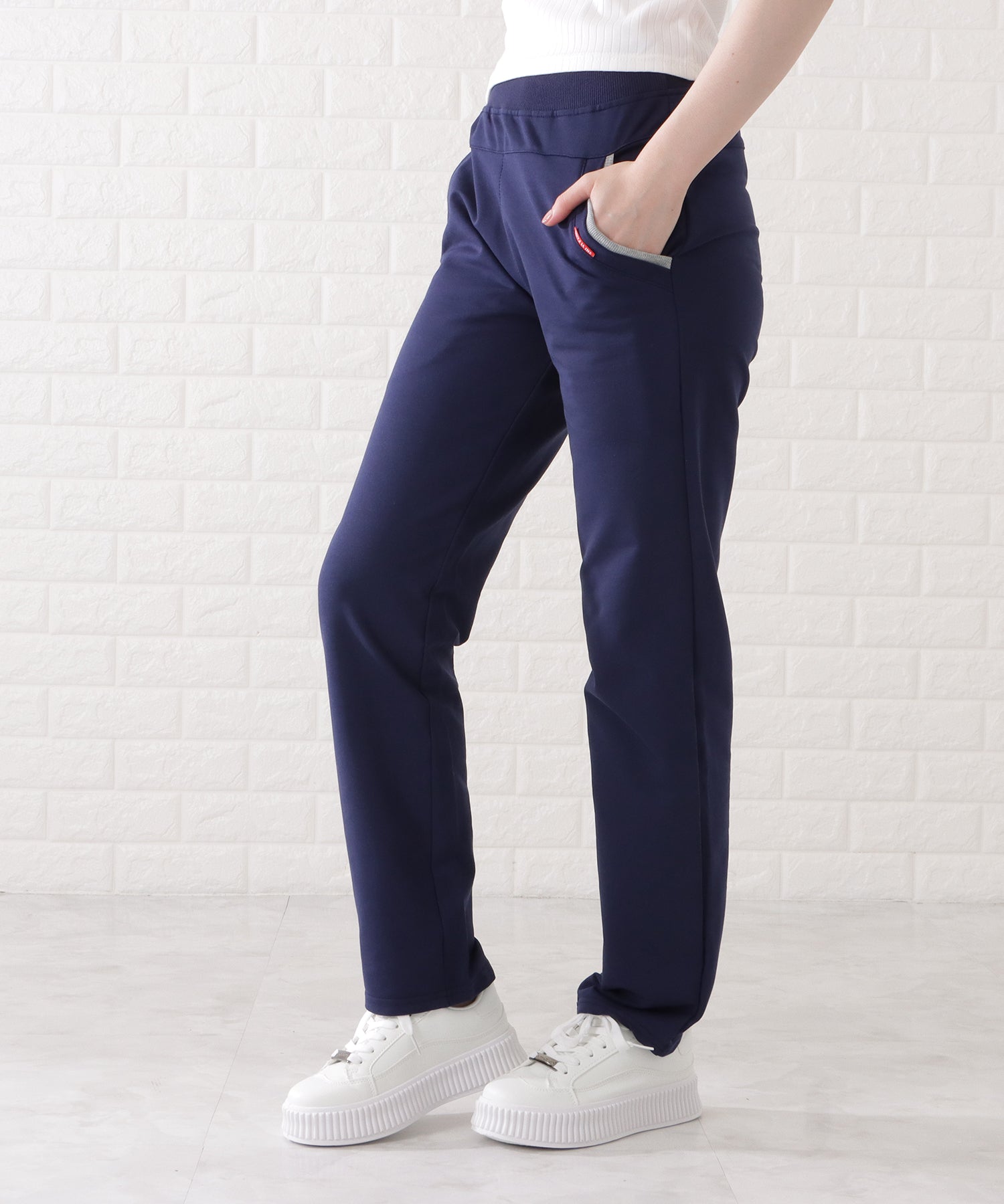 レースレディース Lace Ladies 配色ライン入りストレートスウェットパンツ （グレー） グレー