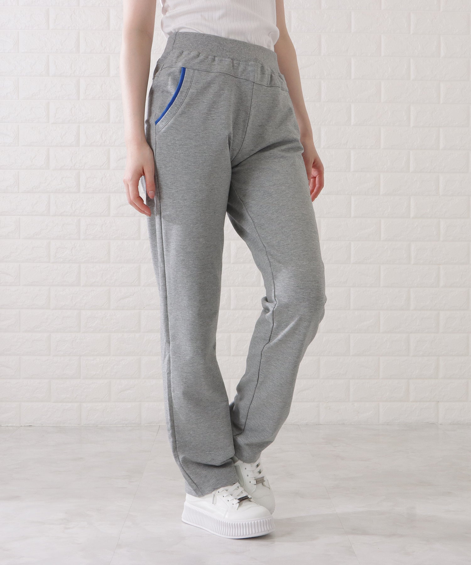 レースレディース Lace Ladies 配色ライン入りストレートスウェットパンツ （グレー） グレー