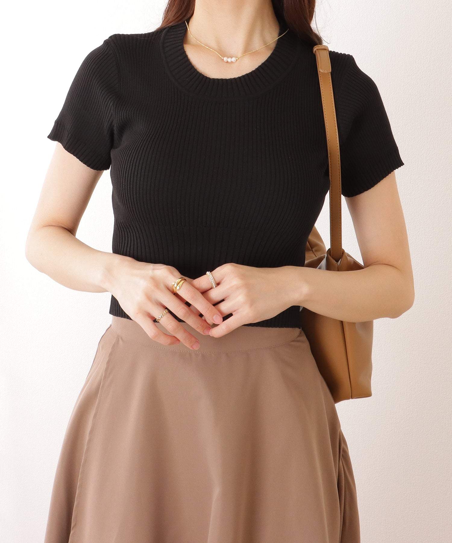 レースレディース Lace Ladies ソリッドカラー 切替 リブ 半袖 クルーネック コンパクト ニット （ブラック） ブラック
