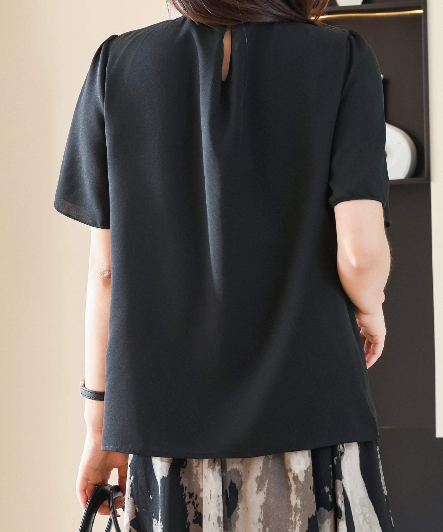 レースレディース Lace Ladies ソリッドカラー クルーネック 半袖 タック ブラウス （ネイビー） ネイビー