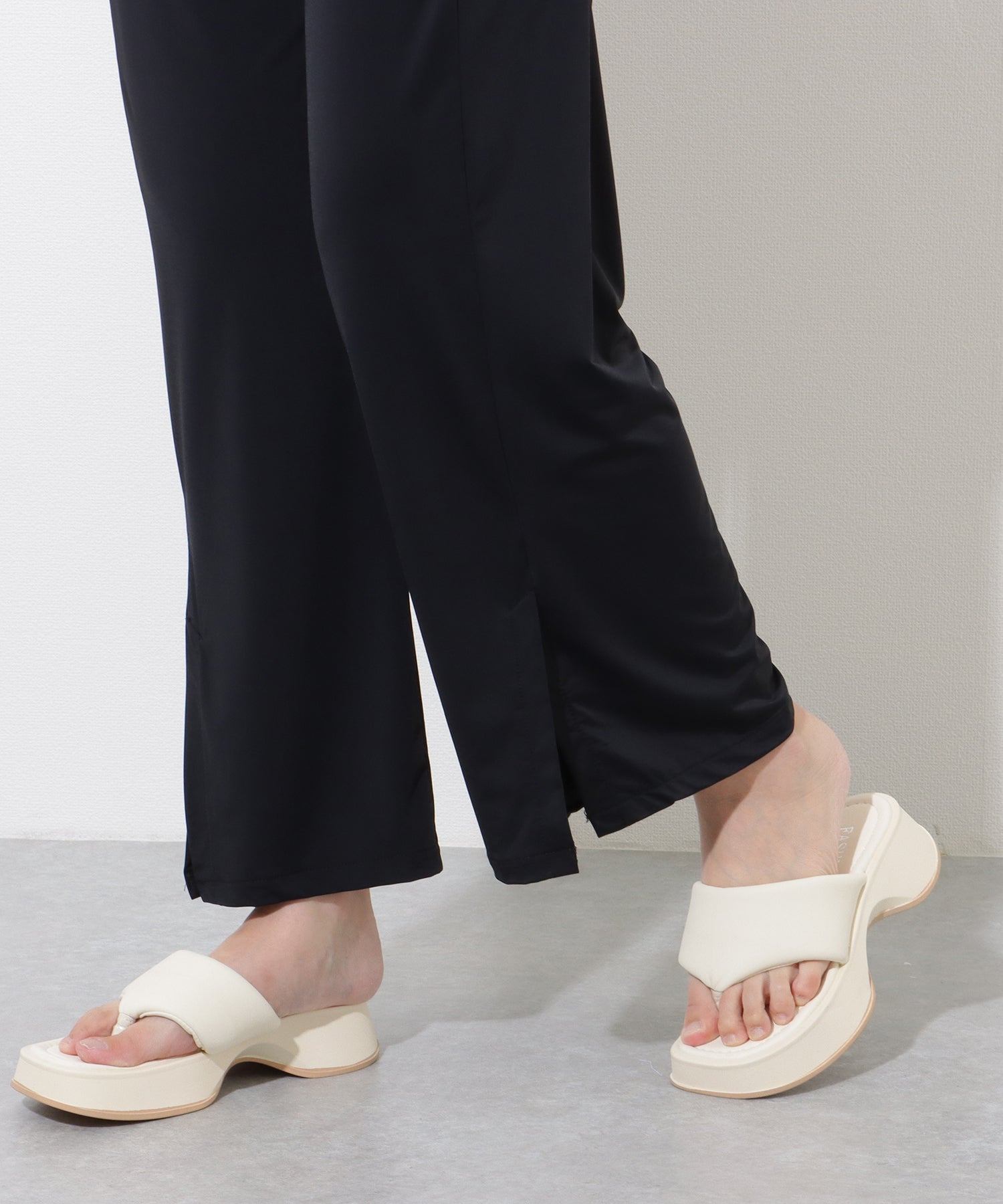 レースレディース Lace Ladies 【4点セット】透かし ニット付き ビキニ ラッシュ セットアップ【返品不可商品】 （ホワイト） ホワイト
