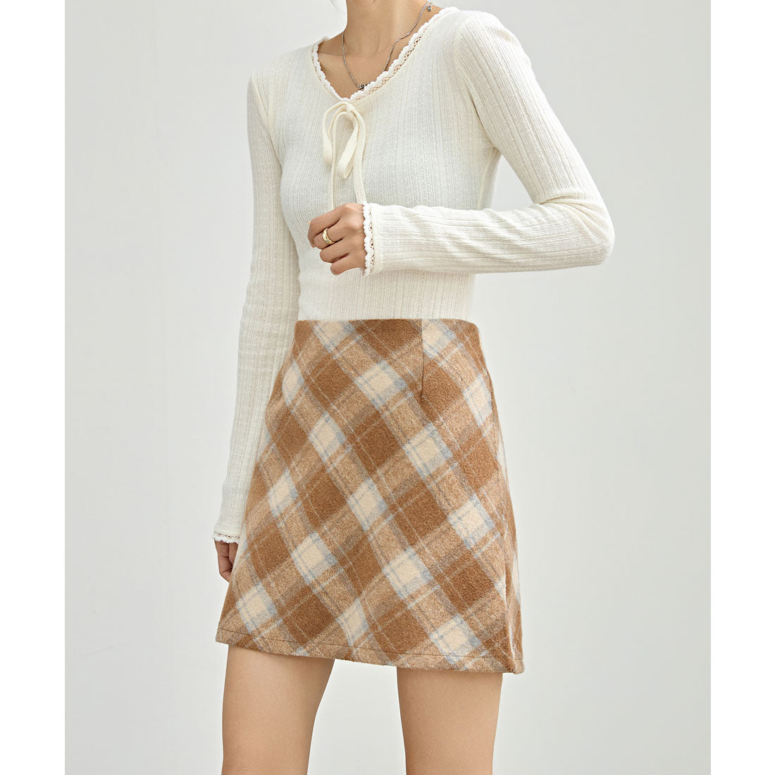 Race Ladies Lace Ladies High Waist Check Pattern Mini Length Knit Skirt