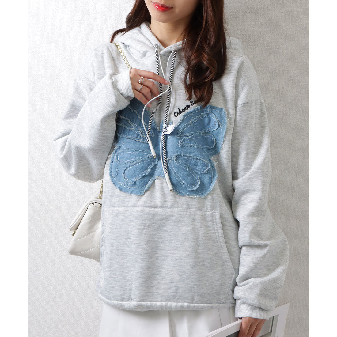 レースレディース Lace Ladies バタフライワッペン 刺繍 プルオーバー パーカー トップス （グレー） グレー
