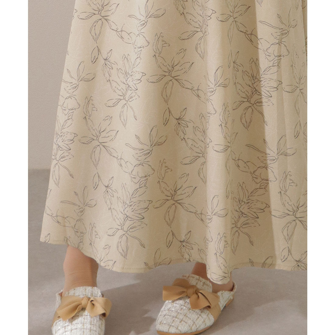 レースレディース Lace Ladies バック ギャザー ボウタイ付き 花柄 マキシ ワンピース （アイボリー） アイボリー